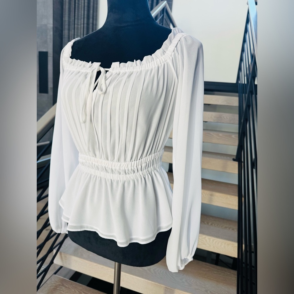 New Guess Elegant White Off-Shoulder Blouse size S - Picture 4 of 7